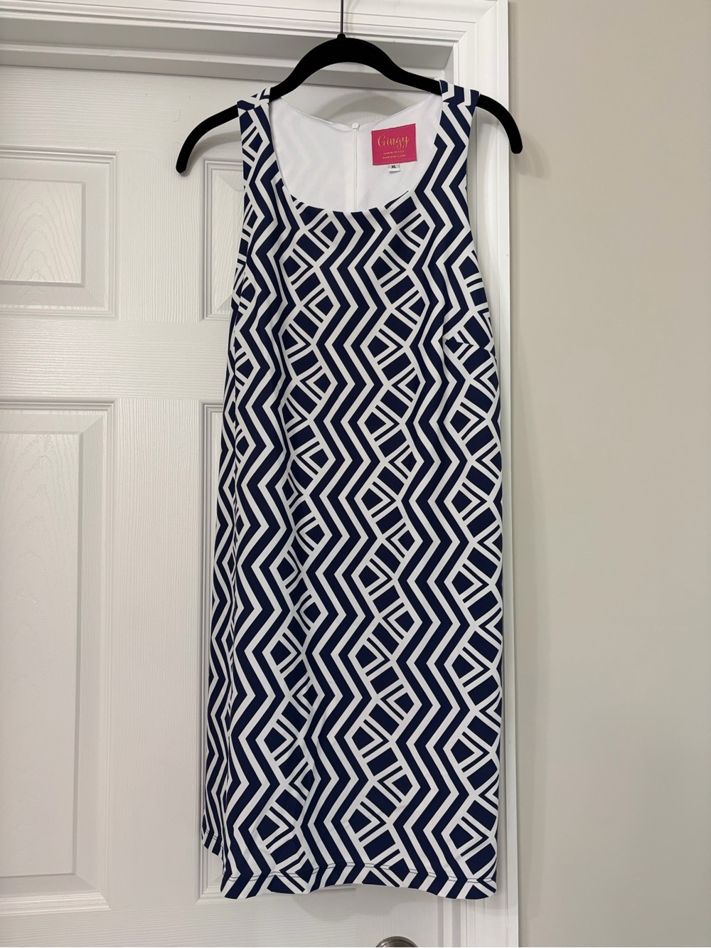Gingy Geometric Print Sleeveless Shift Dress with Built-in Shorts - Navy & White